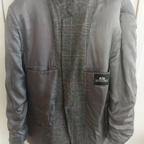 Stafford 46L Gray Rust Windowpane Plaid Wool - Picture 8 of 16